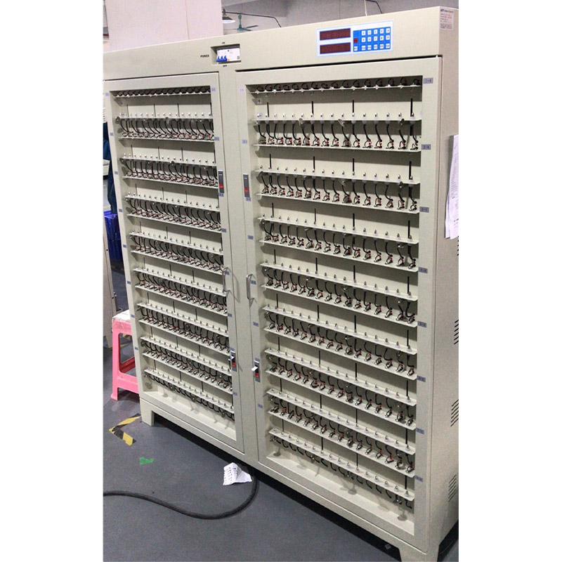 Macchina verticale per apparecchiature di prova della capacità della batteria a 512 canali per batteria al litio
 